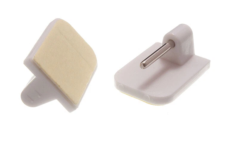 10 X Ganci Adesivi Per Tende Da Finestra In PVC Bianchi - Immagine 1 di 1