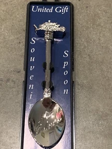 Vintage Souvenir Spoon US Collectible New Orleans Paddlewheel Louisiana - Picture 1 of 3