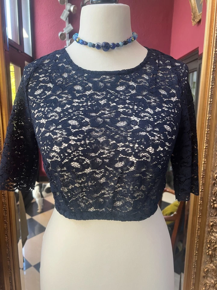 Marjo Dirndlbluse Halbarm blau dunkelblau marine Gr. 40, 42 der neuste Trend! - Bild 1 von 1