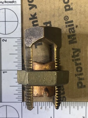 One BURNDY Dual split-Bolt connector IK250 DB, 1-250 MCM, 16-120 - Image 1 of 3