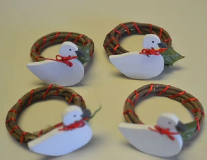 LOT OF 2 SETS OF 4 NAPKIN RINGS/HOLDERS - WOOD BUNNYS AND DUCKS - Picture 1 of 2
