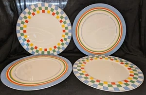Juego de 4 platos de cena Villery & Boch Tipo Viva 12" - 2 bordes azules y 2 cuadros difíciles de encontrar - Imagen 1 de 6
