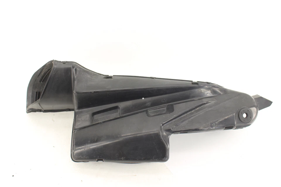 Tubo de conducto de admisión de aire Ram izquierda OEM Suzuki GSXR750 2006 ABOLLADURA 94430-01h00 Foto 1 de 4