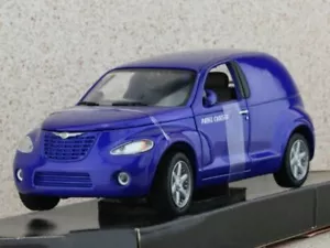 CHRYSLER Panel Cruiser - blu metallizzato - MotorMax 1:24 - Foto 1 di 2