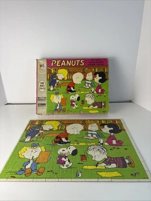 Rompecabezas de colección 1966 Peanuts 100 piezas Charlie Brown Snoopy Lucy COMPLETO 4382-1 Foto 1 de 4