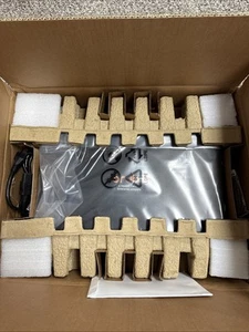 Commutateur HP Aruba 2930F 24G PoE+ 4SFP+ JL255A#ABA - Photo 1/1
