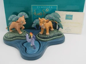 WDCC "El Agujero de Riego" El Rey León Simba, Nala, Zazu Set en Caja con Certificado de Autenticidad - Imagen 1 de 7