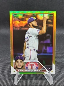 2023 Topps Update Series Jonathan Hernandez Gold Foil #US312 Texas Rangers - Picture 1 of 2