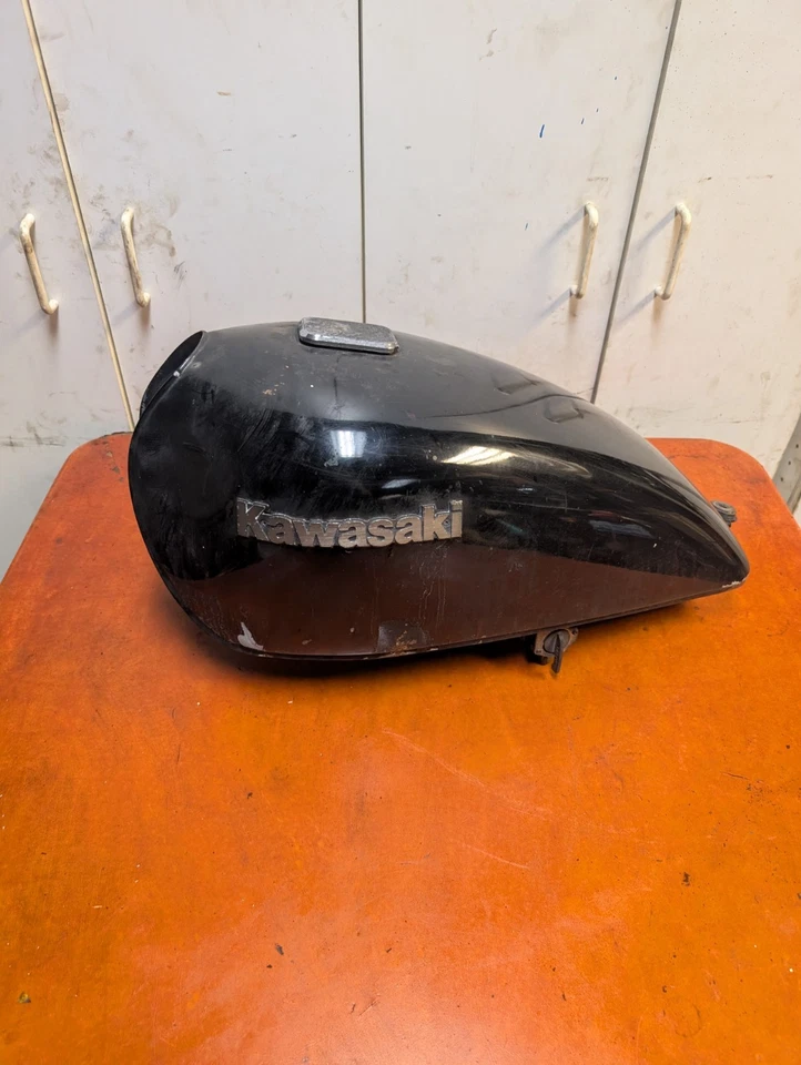 Kawasaki KZ1000 LTD 1981 tanque de combustible 51001-1053-E2 Foto 1 de 4