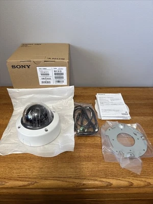 Sony SNC-VM601 Ipela 720p HD IP Vandal Red Seguridad Mini Cámara Domo POE Foto 1 de 4