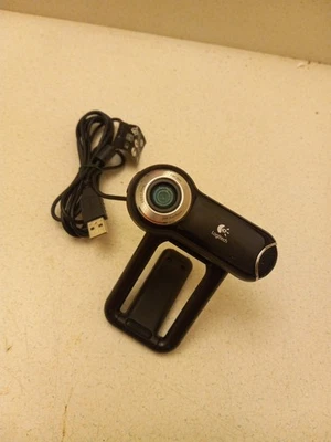 Logitech Webcam Pro 9000 - V-UBM46 - "Carl Zeiss Autofocus Lens" - VGC - Image 1 of 3