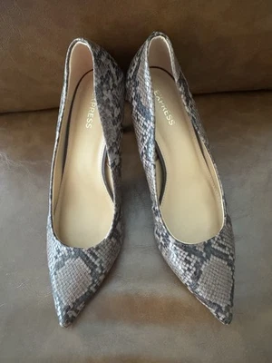 Express Women’s High Heel Pumps Snake Print Size 7 Pointed Toe  Faux Leather Foto 1 de 4