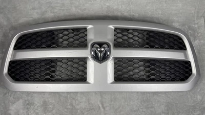Dodge Ram 1500 2500 3500 OEM parrilla delantera plateada 2009-2012 parrilla Mopar genuina Foto 1 de 4