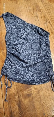 Camiseta sin mangas Express asimétrica azul estampado cachemir Foto 1 de 3