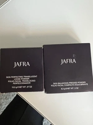 Jafra  Pressed Powder And Lose Powder In Set - Image 1 of 3