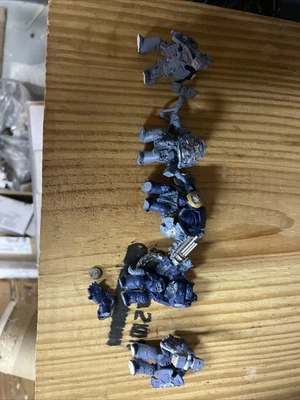 Warhammer 40K: Space Wolves - Wolf Guard Terminators Old Sculpt - Image 1 of 4