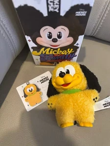 POP MART Mickey Family Cute Together Keychain Series Figure Pluto - Picture 1 of 3
