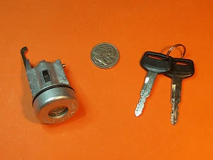 NEW IGNITION BARREL & KEYS TO SUIT TOYOTA LANDCRUISER 70 SERIES 1999 -2006 - Picture 1 of 4