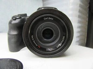 Sony Cyber-shot DSC-HX400V 20.4MP Digital Bridge Camera 50x Optical Zoom Sd Card - Picture 1 of 4