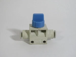 SMC VHK3-06F-06FL Blue Rotary Knob Pneumatic Manual Control Valve USED - Picture 1 of 4