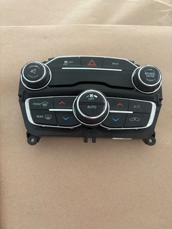 Chrysler 300 2015-2016 panel de control de calefacción de aire acondicionado control de temperatura (sin moldura) Foto 1 de 2