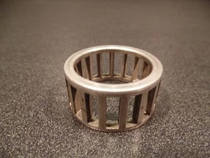 HARLEY-DAVIDSON CRANK SHAFT CRANKSHAFT MAIN BEARING CASE [B] - Picture 1 of 10