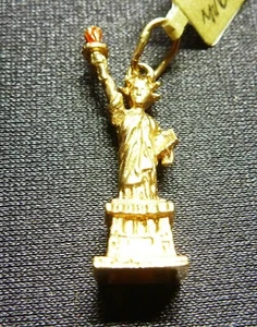 FABULOSO COLGANTE DE LA LIBERTAD ESTATUA DE ORO AMARILLO 14CT/K DE COLECCIÓN 18586 - Imagen 1 de 4