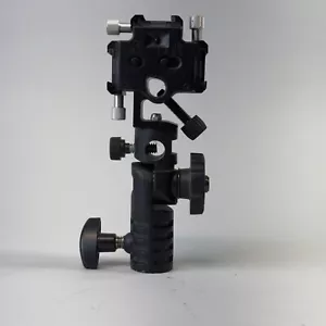 Lastolite Triflash Sync Bracket Umbrella Swivel Electrified LL A2455 w/Shoe Lock - Picture 1 of 20