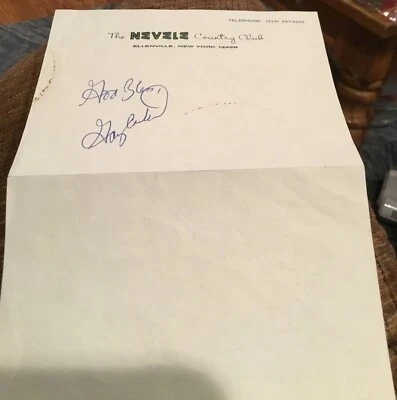 GARY CARTER  Autograph God Bless Nevele Country Club Stationary - Image 1 of 3
