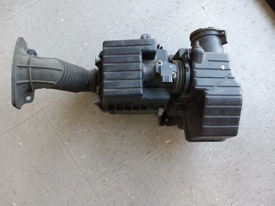 2010 to 2014 Honda Insight Air Cleaner Box 17201-RBJ-000 OEM J0730 PS - Imagem 1 de 4