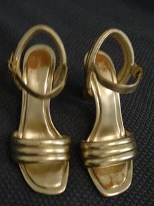 Tory Burch Damenschuhe Größe 7,5 M goldfarbene Riemchensandale mit klobigem Absatz Leder elegant - Bild 1 von 12