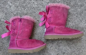 Ugg Bailey Bow II 1017394T Toddler Girls Pink Suede Sheepskin Boots Size 7 - Picture 1 of 6
