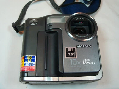 Sony Mavica MVC-FD7 0.3MP Digital Camera *UNTESTED  - Image 1 of 4