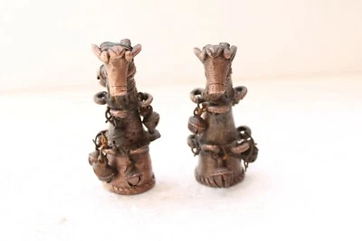 Gorra de cuerno vintage de bronce con cara de vaca de 2 piezas talla grande grabada con campanas NH4482 Foto 1 de 4