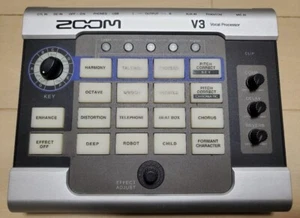 ZOOM V3 Vocal Processor Voice Effects Multi-Effect Voice Changer , Free Ship - Picture 1 of 4
