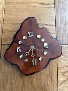 Vintage Mid Century MCM Burl Wood Tree Slab Laquered Wall Clock Rustic Cabin 9” - Picture 1 of 2
