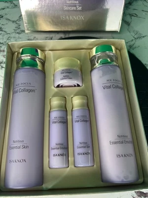 ISA KNOX Age Focus Vital Collagen Skincare Set K-Beauty Nutritious Gift Box - Image 1 of 4