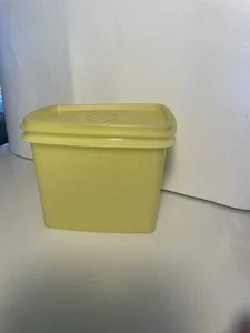 Tupperware Regal Sparer 1243 & Dichtung 1244 hellgelb Vintage 5,5”x4,5”x3 - Bild 1 von 8