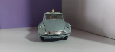 Citroen Id 19 Ambulance 1 43 Dinky Toys no Solido Norev Corgi Toys Politoys... - Immagine 1 di 4