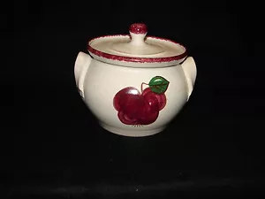 Tarro de galletas diseñado por manzana de cerámica de Carolina del Norte con tapa por Nickels NC Pottery - Imagen 1 de 8