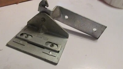 NOS 1969 1970 1971 1972 FORD COUNTRY SQUIRE RANCH WAGON STATION WAGON SEAT LATCH - Image 1 of 4