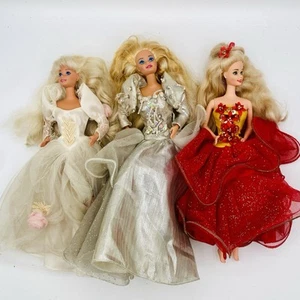 3 Vintage Matttel Barbie Dolls From 1976 - Picture 1 of 10