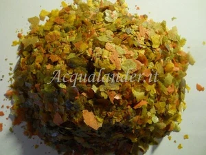 CIBO MANGIME PESCI ACQUARIO MIX SCAGLIE FLAKES FIOCCO FIOCCHI  50 GR / 250 ml - Imagen 1 de 1