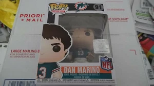 Funko Pop NFL Legends Dan Marino Miami Dolphins figure with Protect Case - Picture 1 of 5