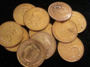Netherlands lot 25 BU 5 cents coins 1967 red BU - Picture 1 of 3
