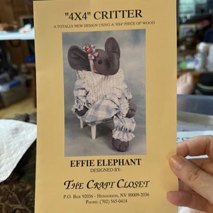 SEWING QUILTING PATTERN 4 In X 4 In CRITTER Effie Elephant CRAFT CLOSET - Picture 1 of 10