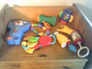Konvolut Kleinkind / Baby-Spielzeug - 8 Teile - Bild 1 von 1