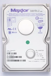 Maxtor DiamondMax 6B200P0 10 200GB PATA133 Desktop Hard Drive Code: BAH41B70 - Picture 1 of 2