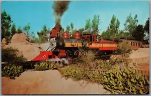 Postcard Buena Park California Knott's Berry Farm Locomotive #41 Pulling Cars - Bild 1 von 2