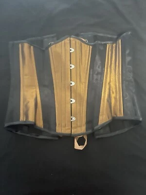 Renaissance Under Bust Corset - SCA - Scarlet’s Corsets - Black and Bronze - Imagem 1 de 2